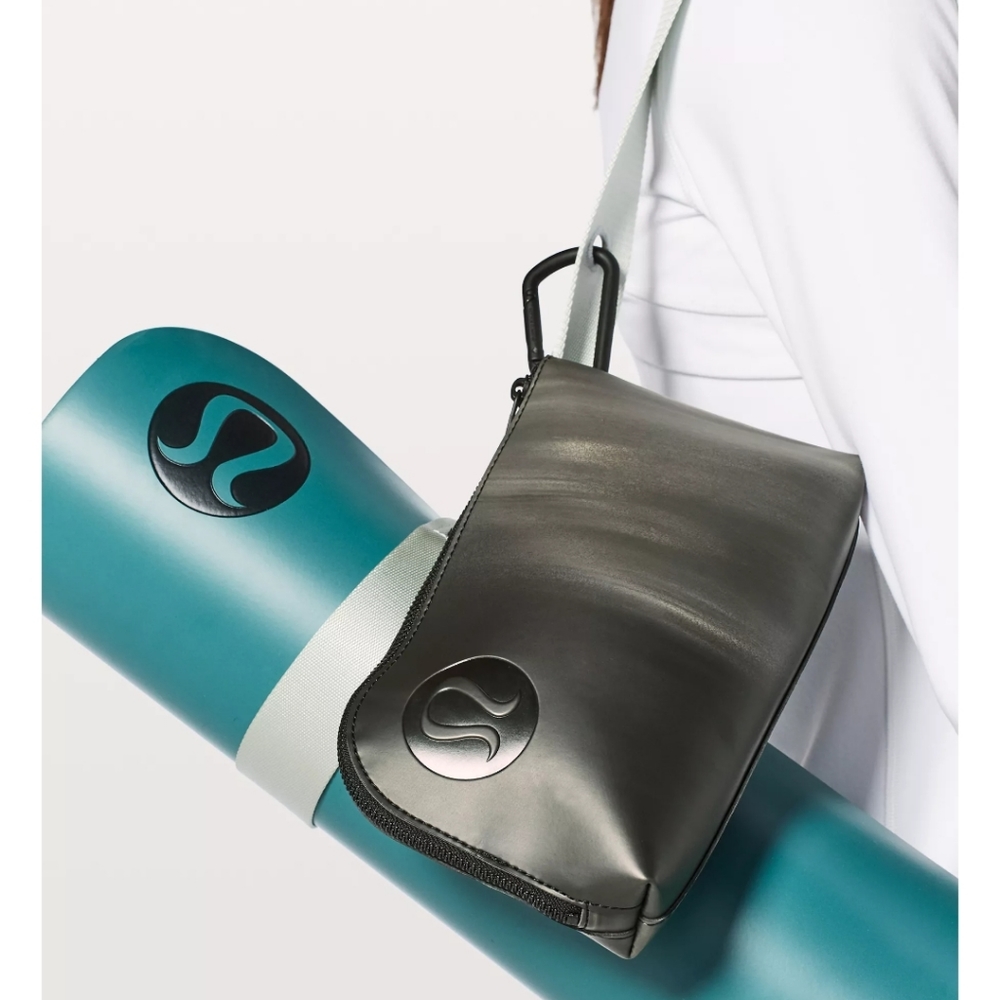 Lululemon • Off The Mat Pouch *2L • Black